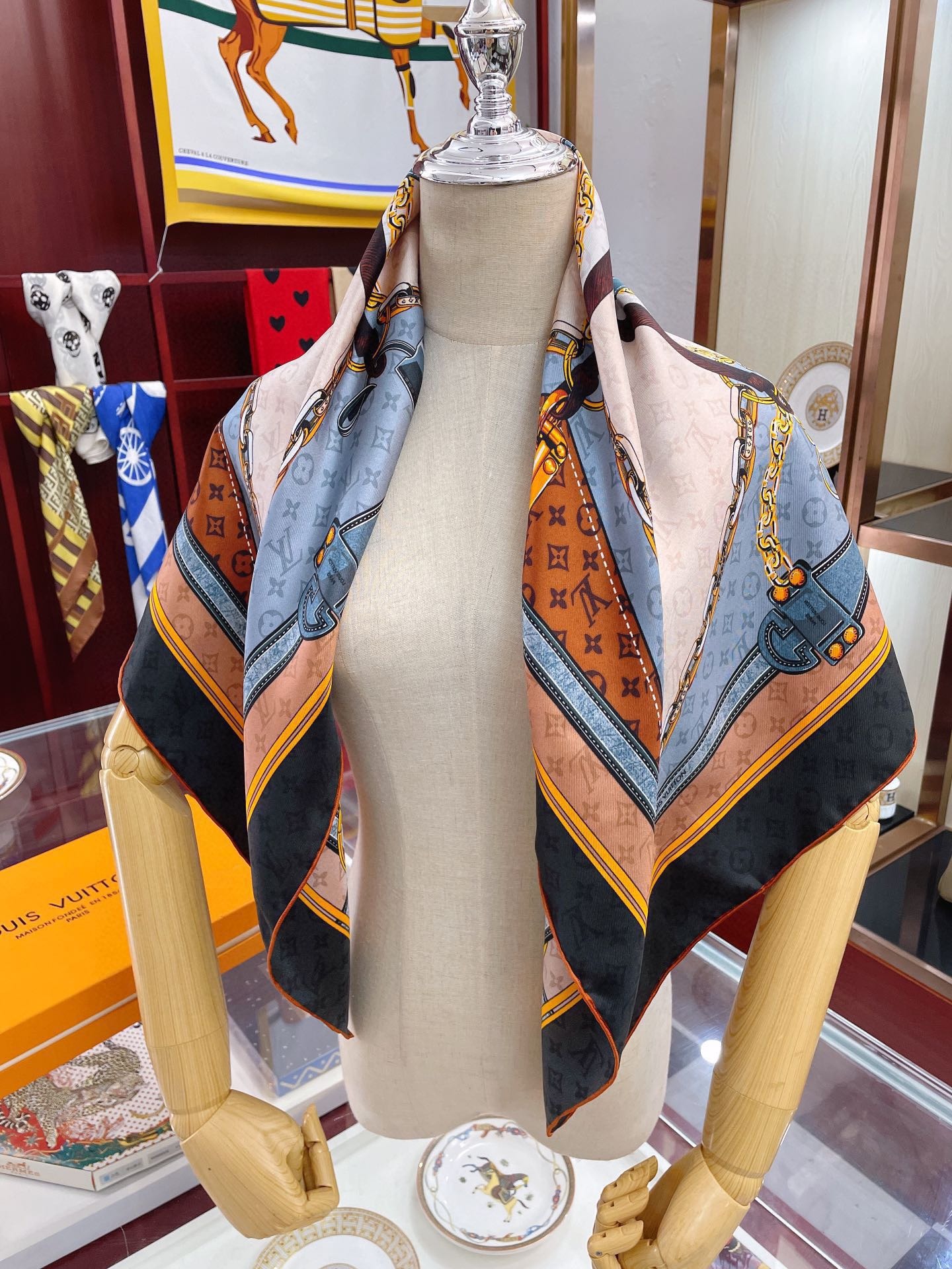 Louis Vuitton Silk Squar